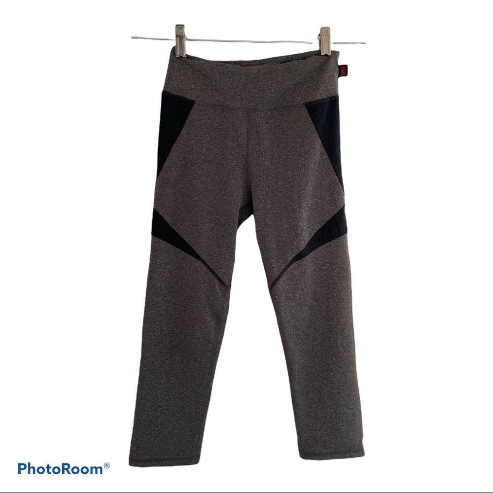 Spyder 19” Inseam Cropped Capri Gray Leggings